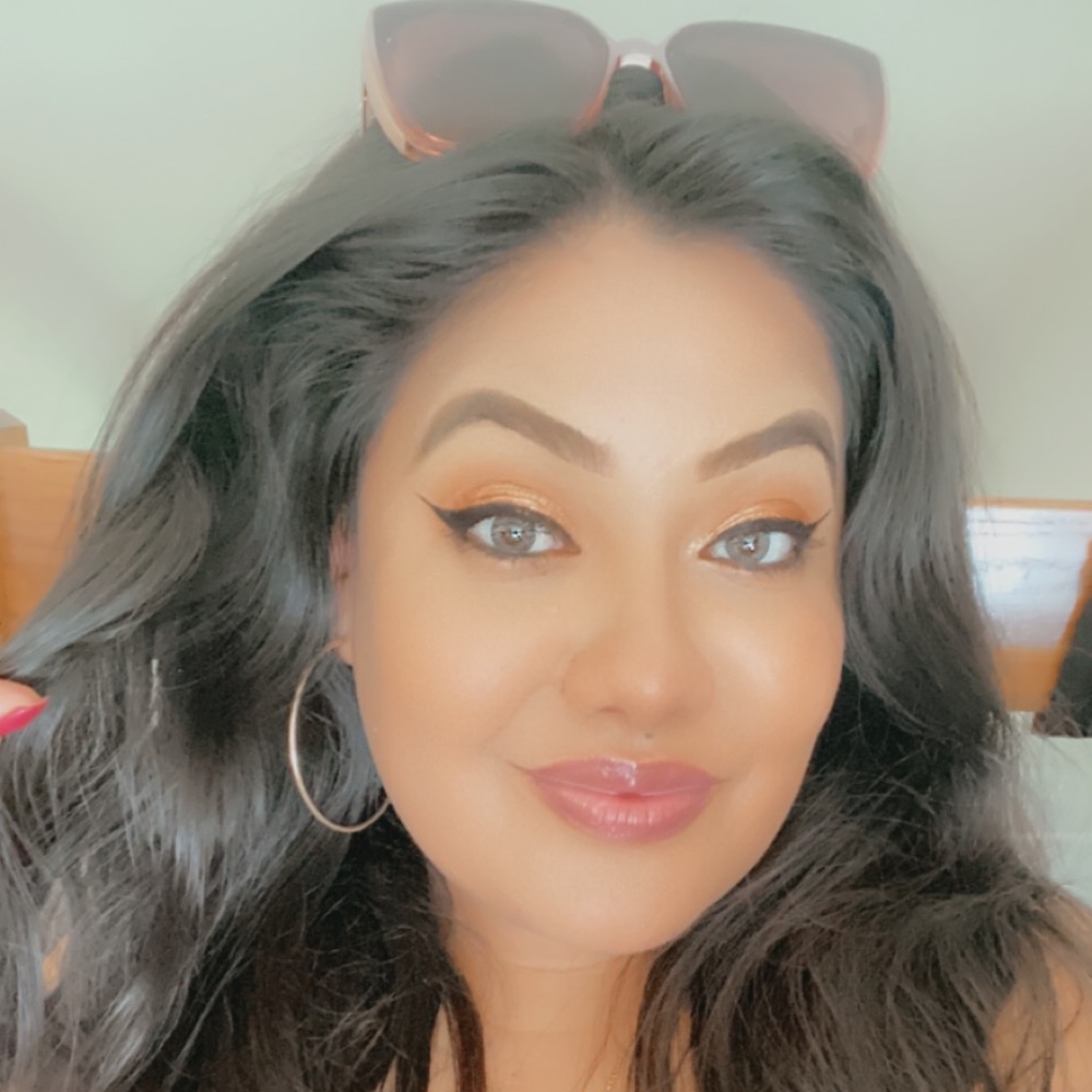 Meet your Posher, Nikki